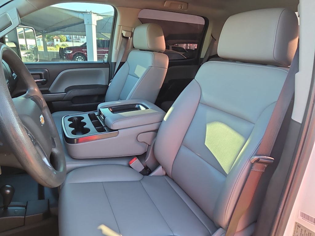Thumbnail: 2019 Chevrolet Silverado 3500 - 11