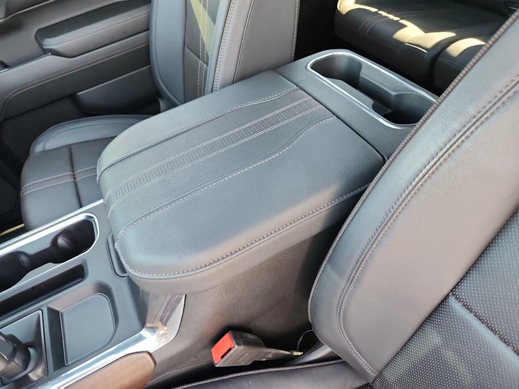 Thumbnail: 2024 Chevrolet Silverado 1500 - 24