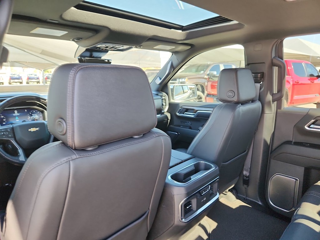 Thumbnail: 2024 Chevrolet Silverado 1500 - 11