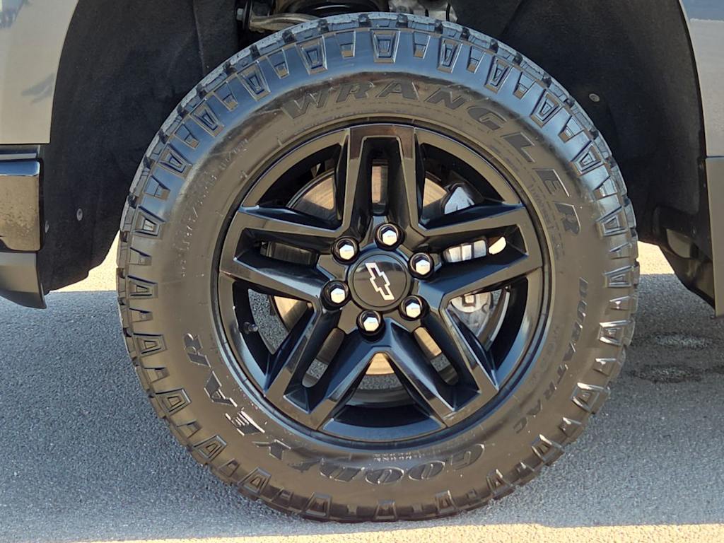 Thumbnail: 2021 Chevrolet Silverado 1500 - 7