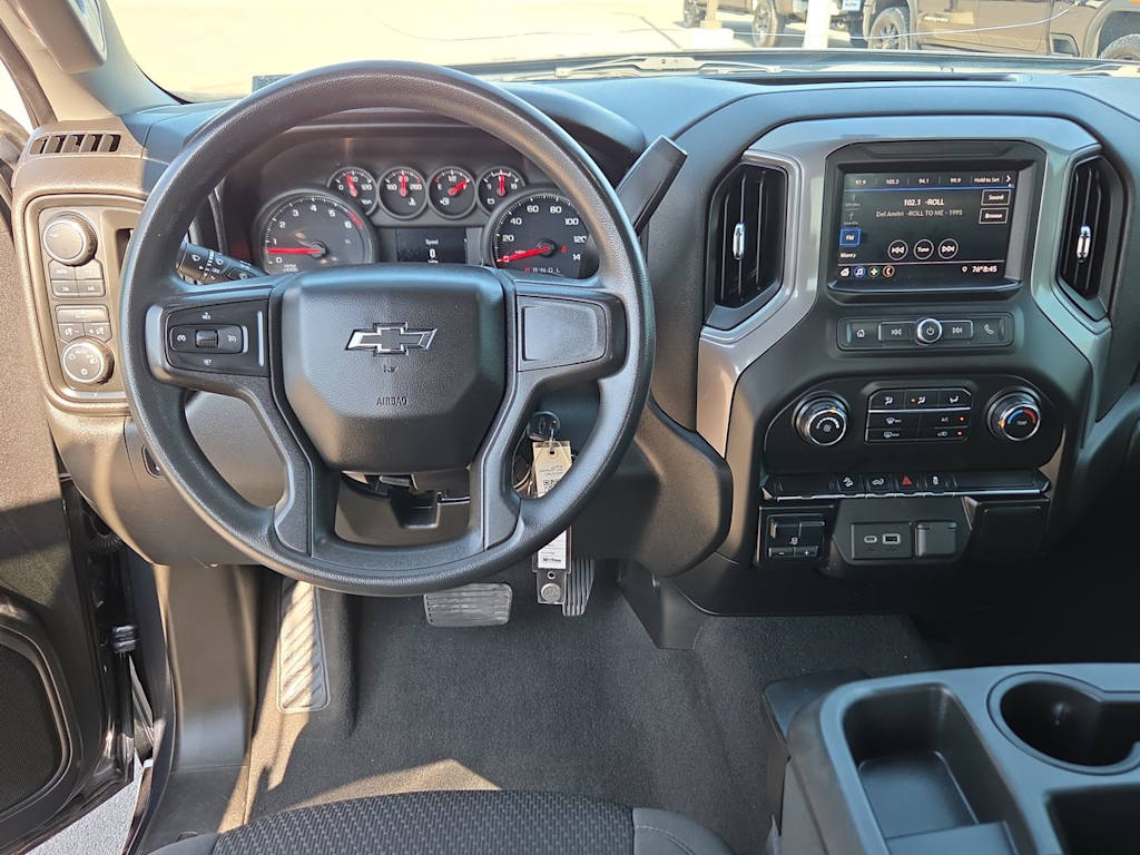 Thumbnail: 2021 Chevrolet Silverado 1500 - 9