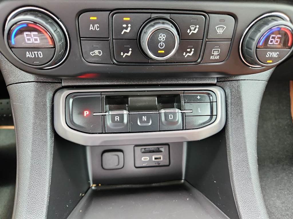 Thumbnail: 2020 GMC Acadia - 24