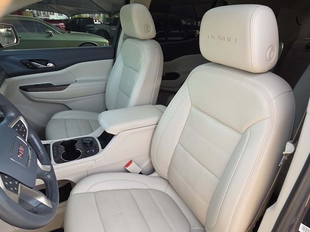 Thumbnail: 2021 GMC Acadia - 11