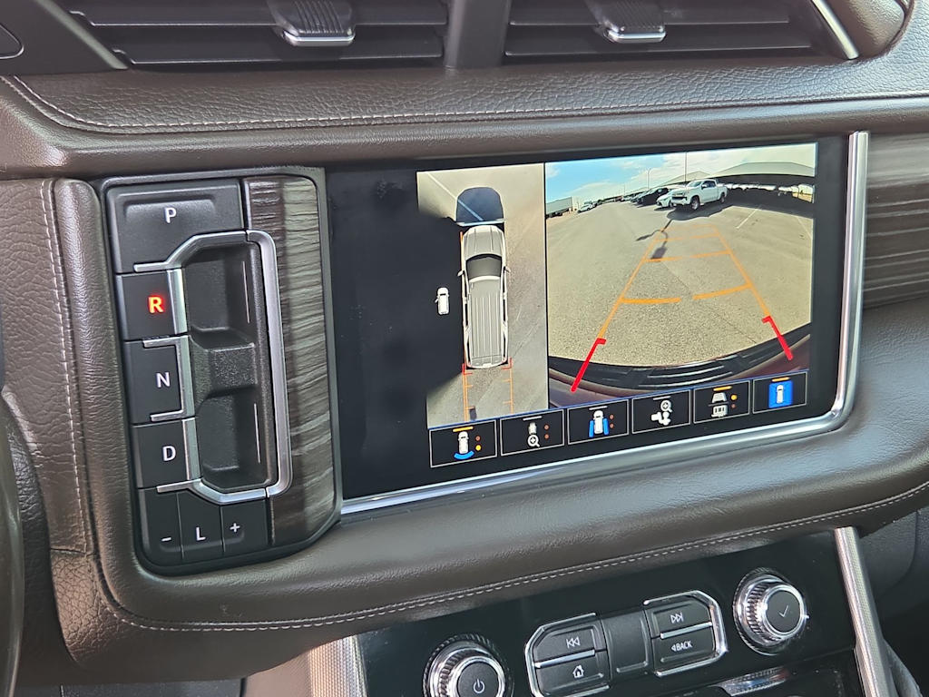 Thumbnail: 2022 GMC Yukon XL - 25