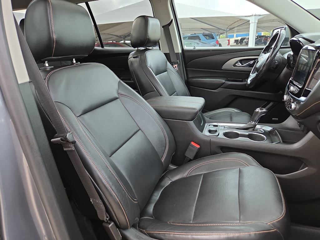 Thumbnail: 2019 Chevrolet Traverse - 21