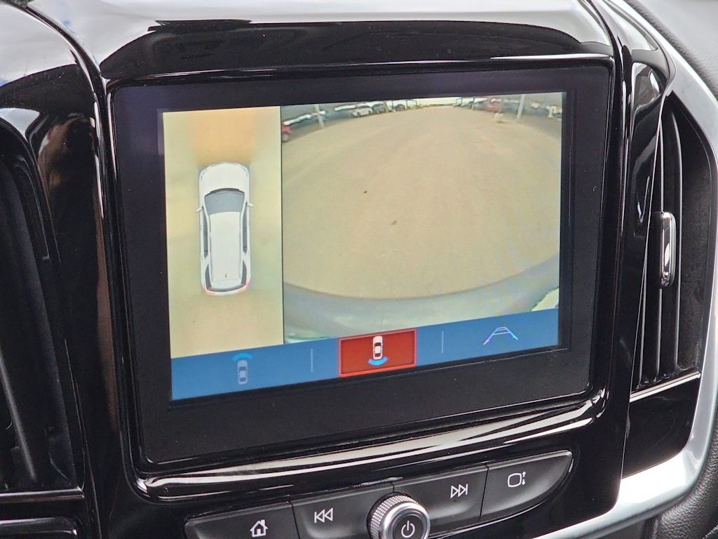 Thumbnail: 2019 Chevrolet Traverse - 25