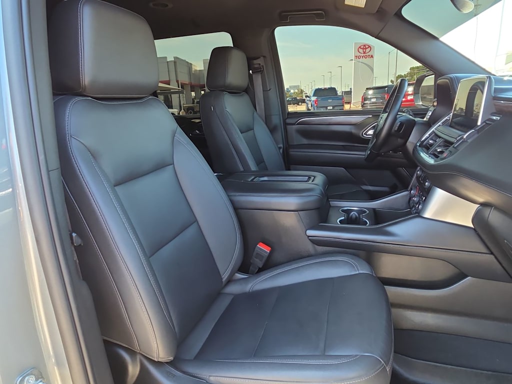 Thumbnail: 2023 Chevrolet Tahoe - 10