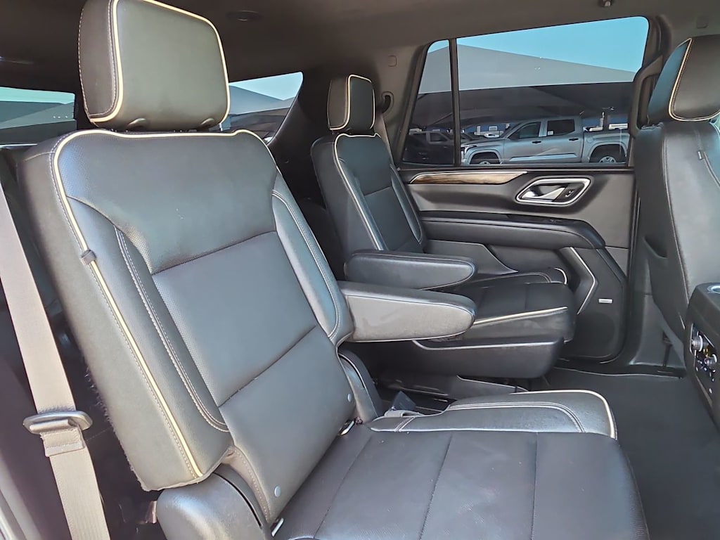 Thumbnail: 2022 Chevrolet Tahoe - 20