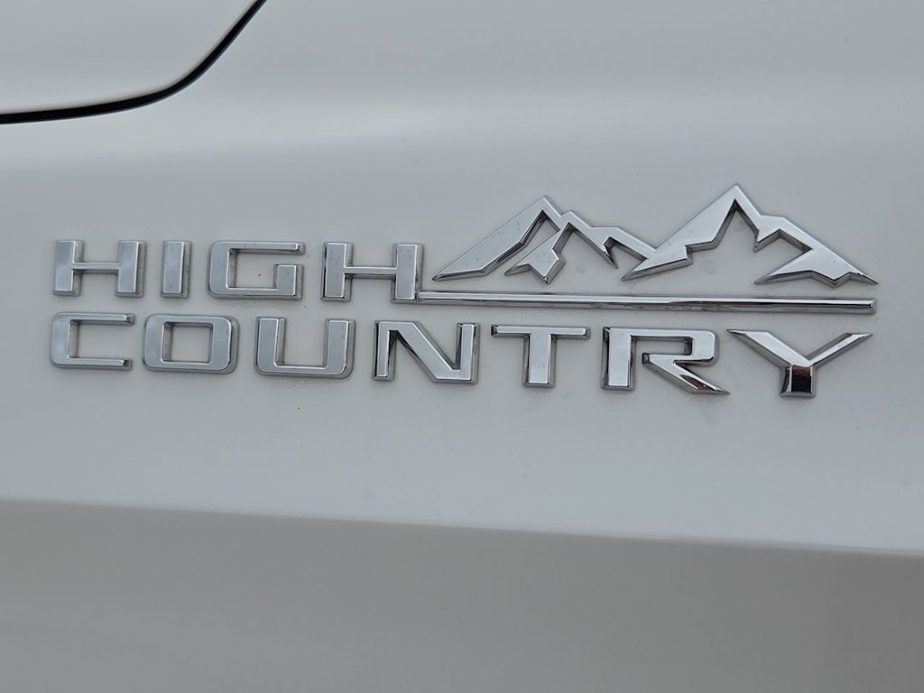 Thumbnail: 2021 Chevrolet Tahoe - 6