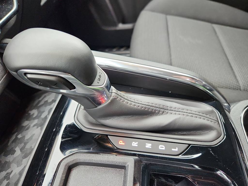 Thumbnail: 2025 GMC Canyon - 16