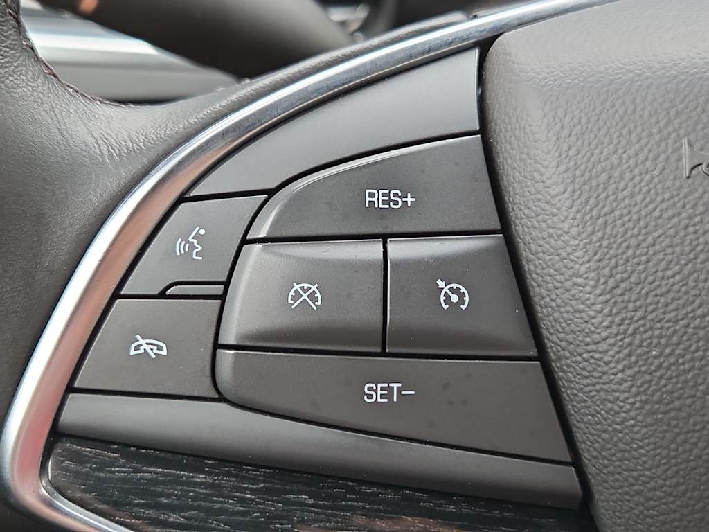 Thumbnail: 2023 Cadillac XT5 - 23
