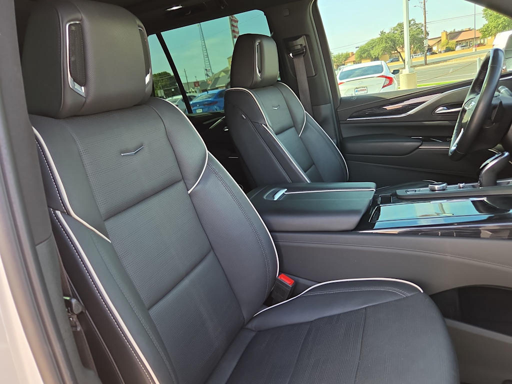 Thumbnail: 2023 Cadillac Escalade - 21