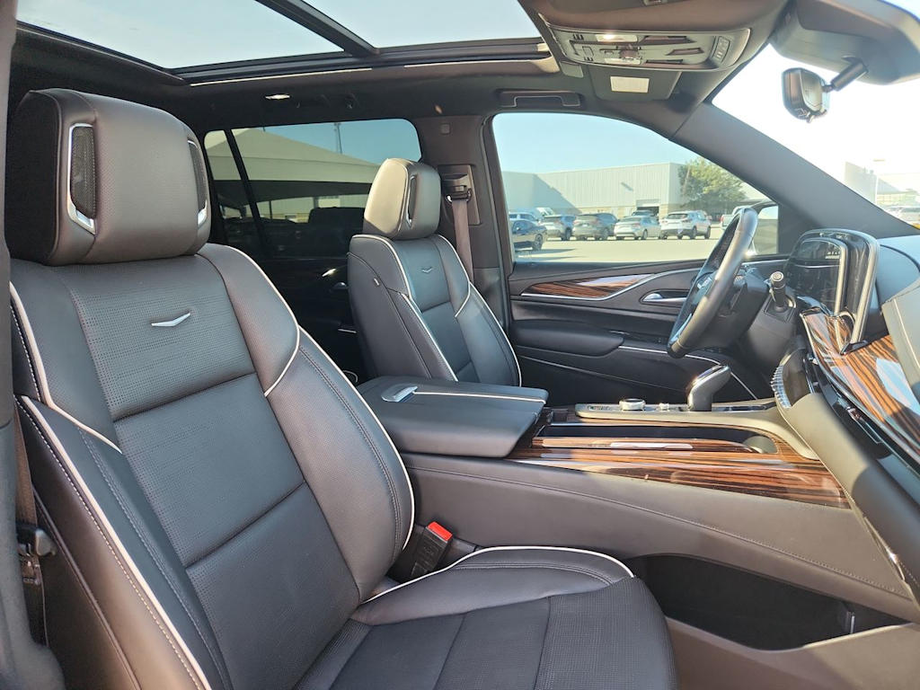 Thumbnail: 2024 Cadillac Escalade - 12