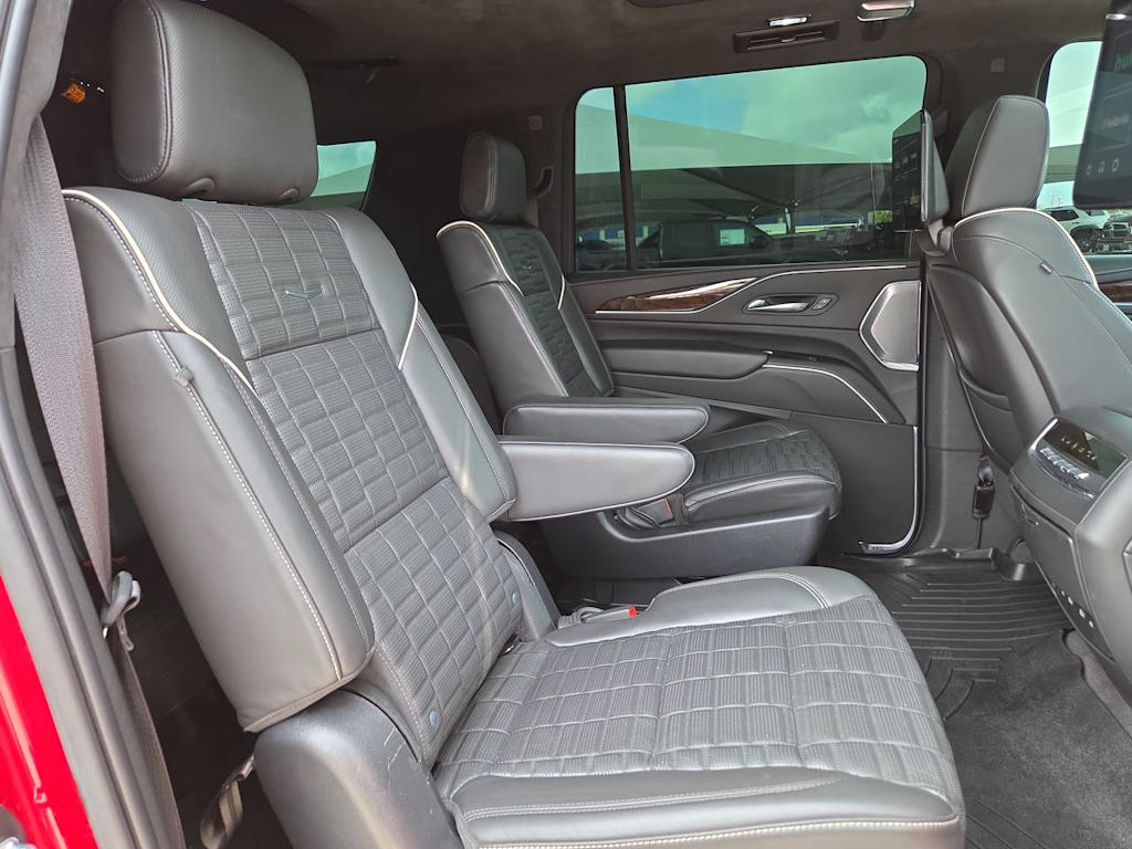 Thumbnail: 2022 Cadillac Escalade - 12