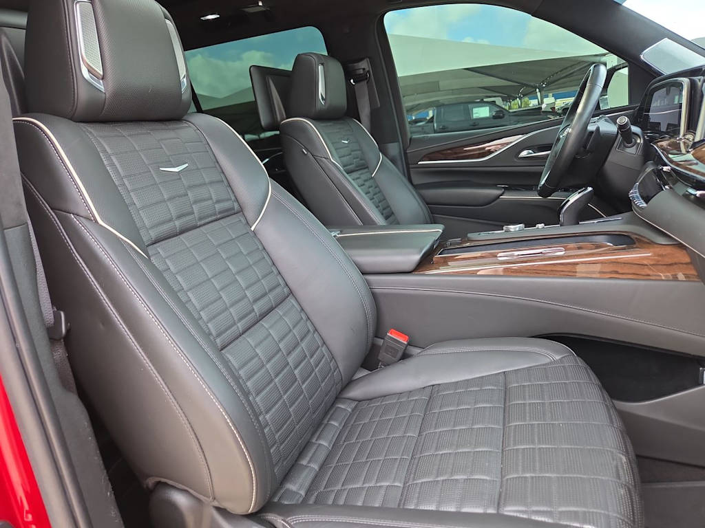 Thumbnail: 2022 Cadillac Escalade - 21