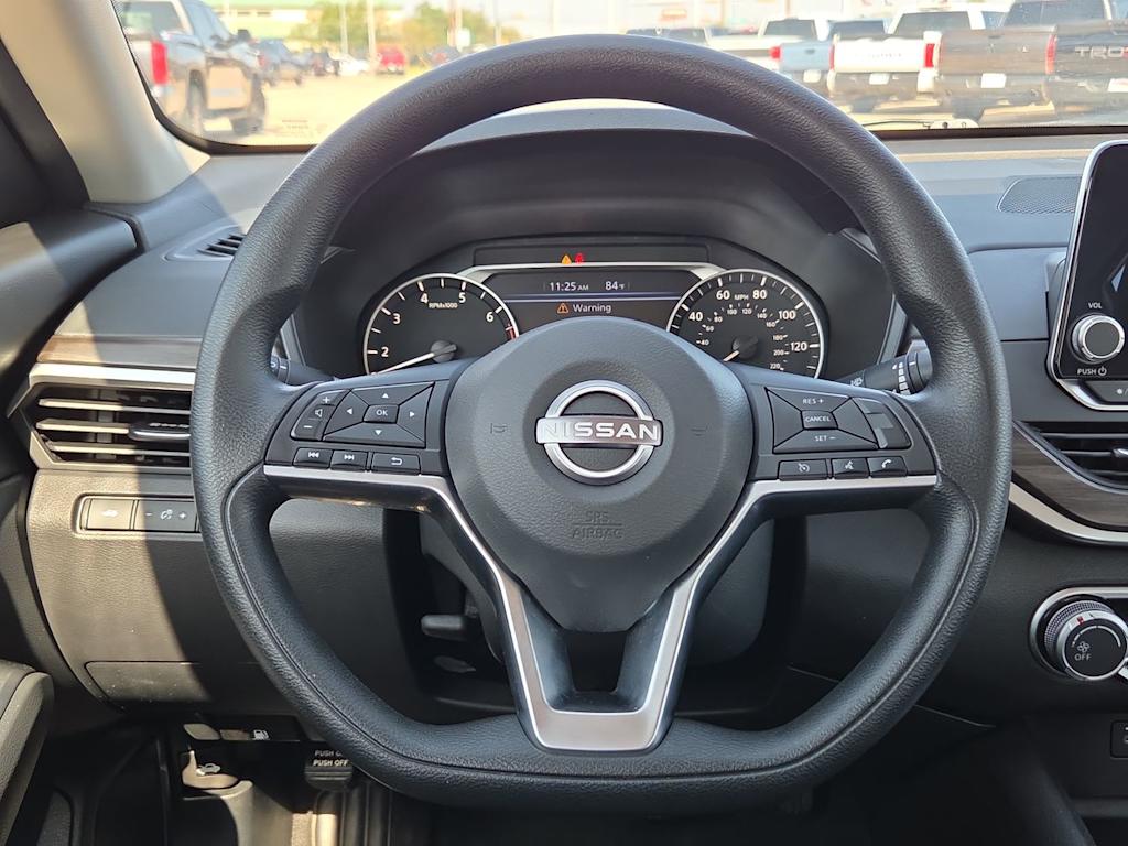 Thumbnail: 2025 Nissan Altima - 13