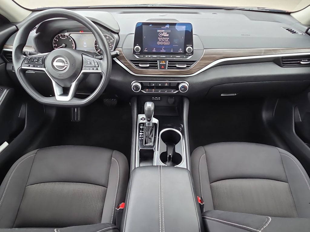 Thumbnail: 2024 Nissan Altima - 10