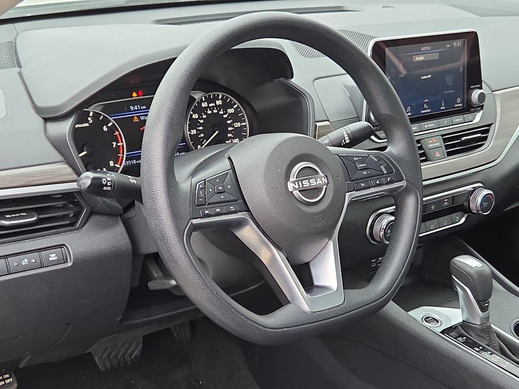 Thumbnail: 2025 Nissan Altima - 2