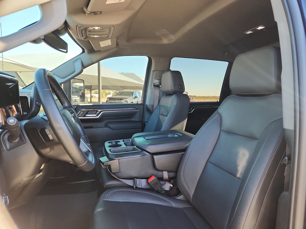 Thumbnail: 2024 Chevrolet Silverado 2500 - 10