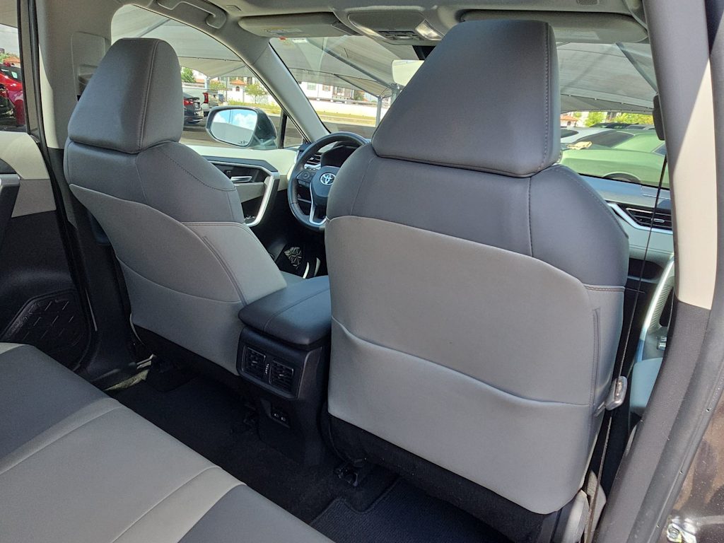 Thumbnail: 2025 Toyota RAV4 - 12