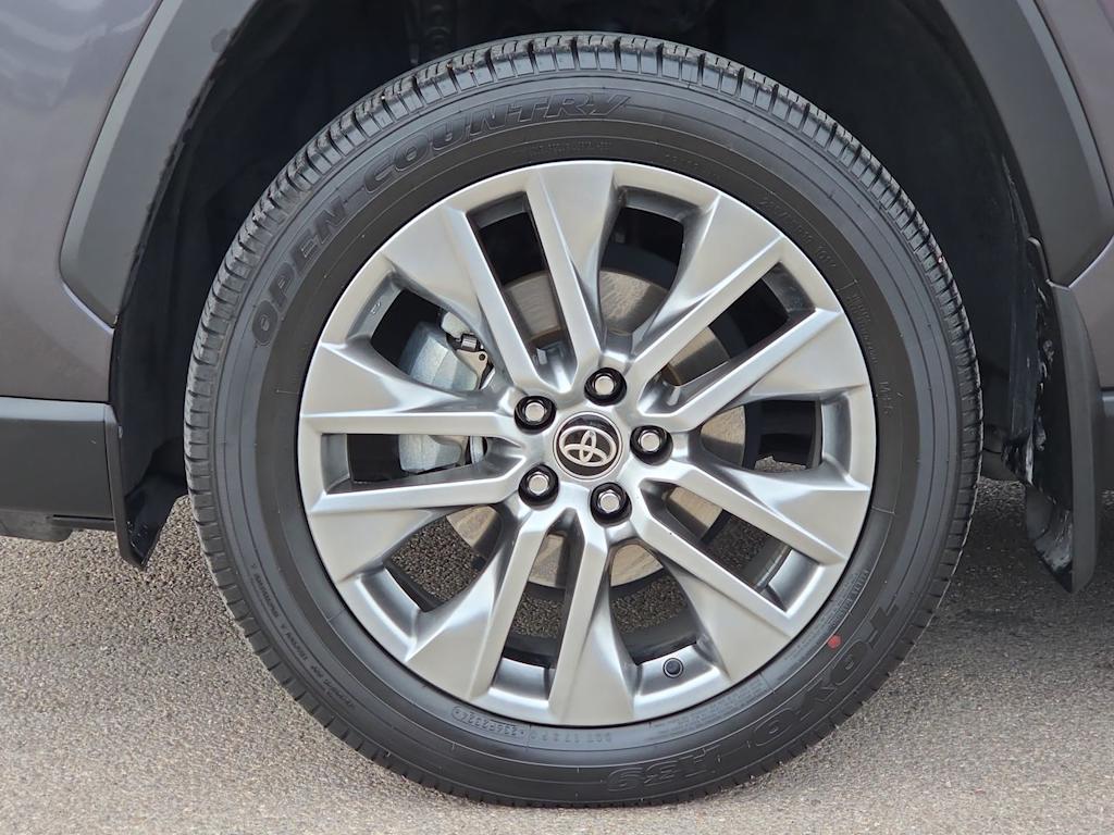 Thumbnail: 2024 Toyota RAV4 - 7