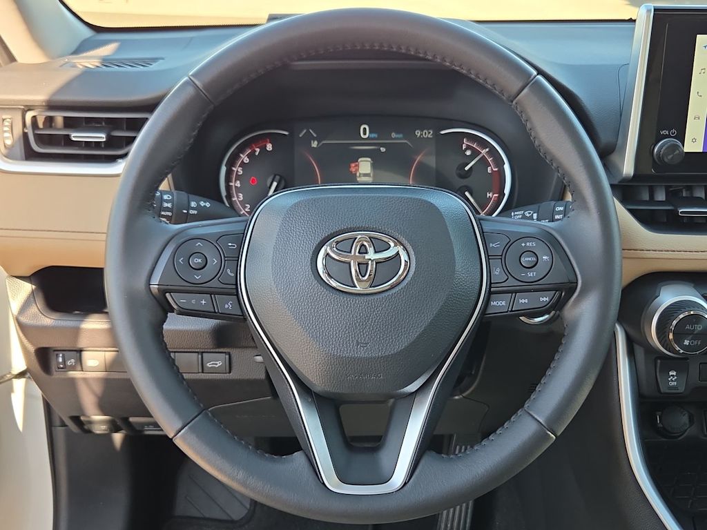 Thumbnail: 2025 Toyota RAV4 - 14