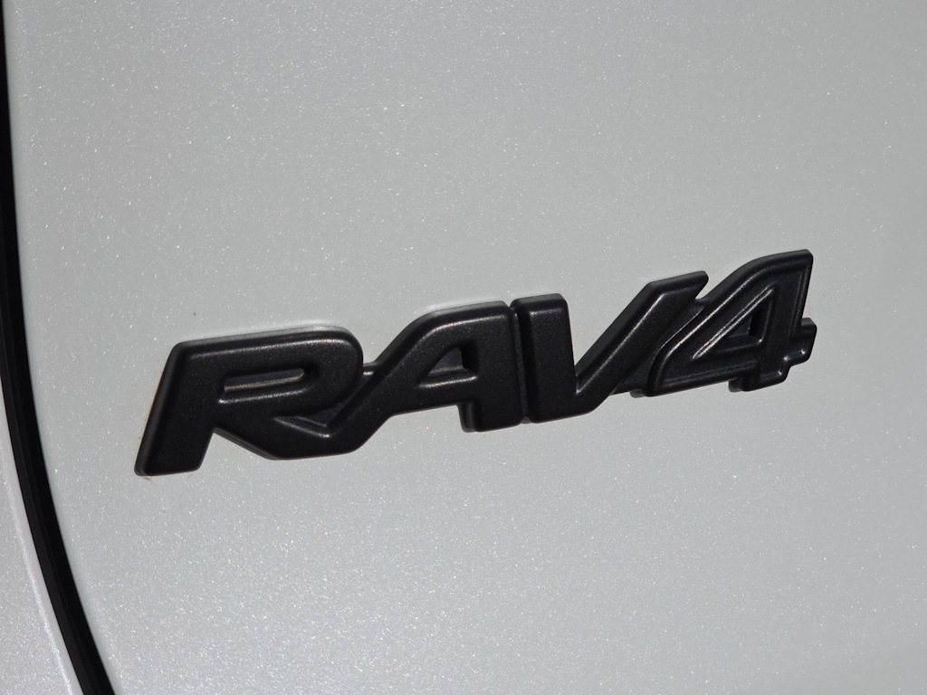 Thumbnail: 2025 Toyota RAV4 - 7