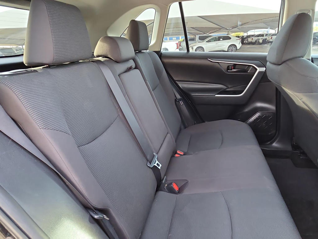 Thumbnail: 2021 Toyota RAV4 - 13