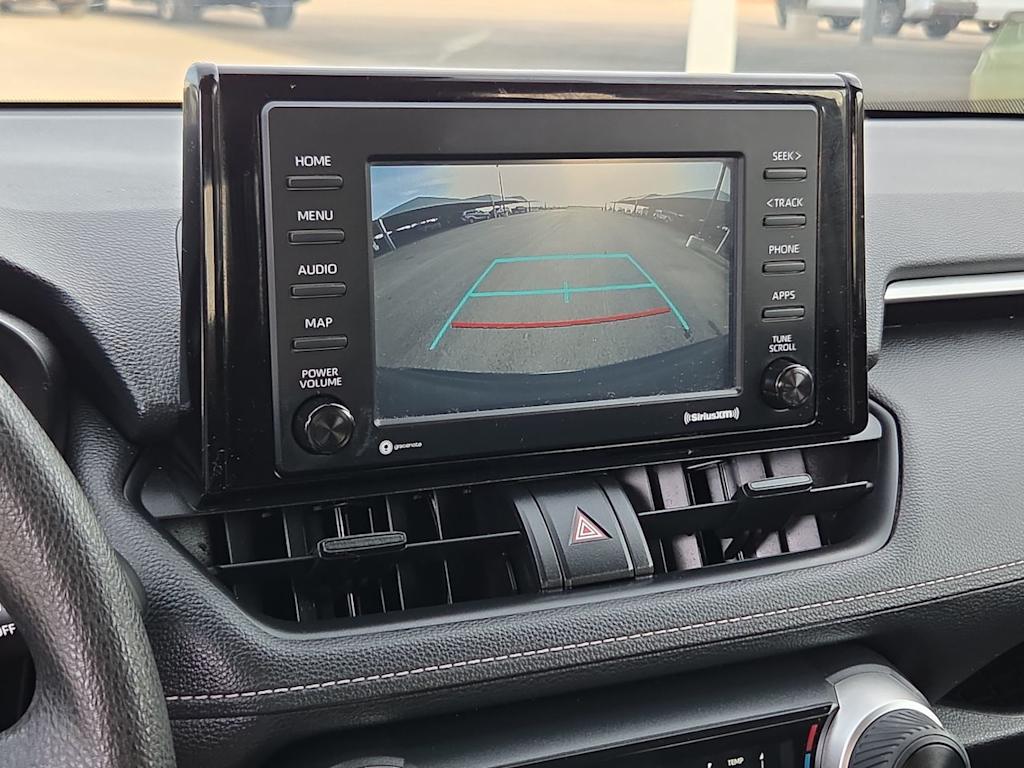 Thumbnail: 2021 Toyota RAV4 - 25