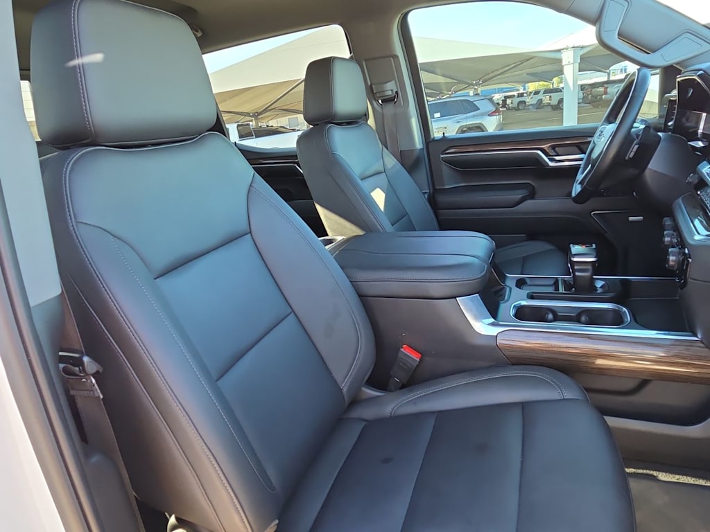 Thumbnail: 2024 Chevrolet Silverado 1500 - 20