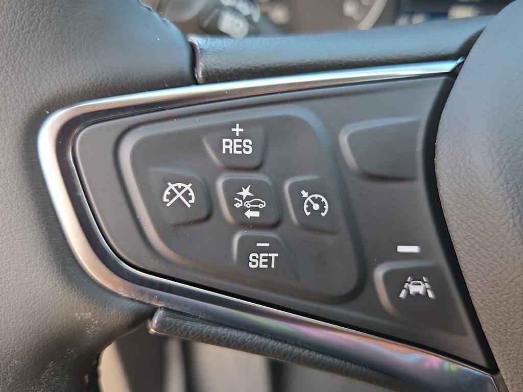 Thumbnail: 2024 Chevrolet Equinox - 24