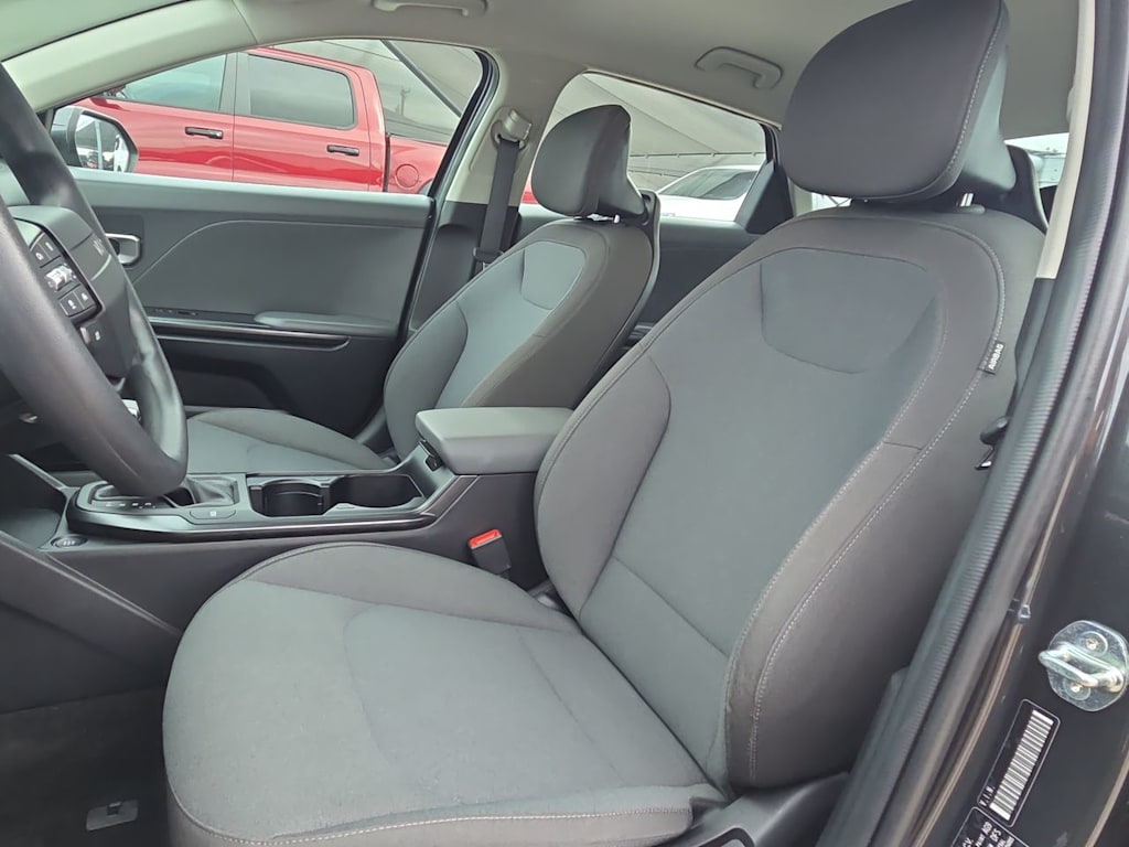 Thumbnail: 2025 Kia K4 - 10