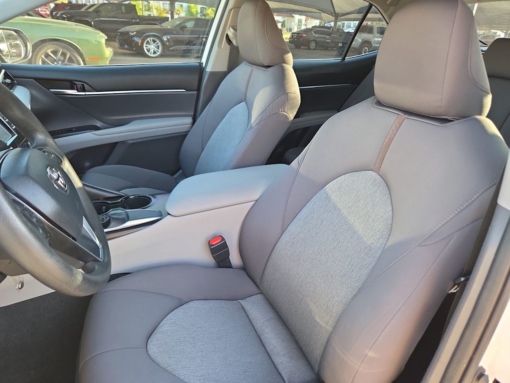 Thumbnail: 2020 Toyota Camry - 11