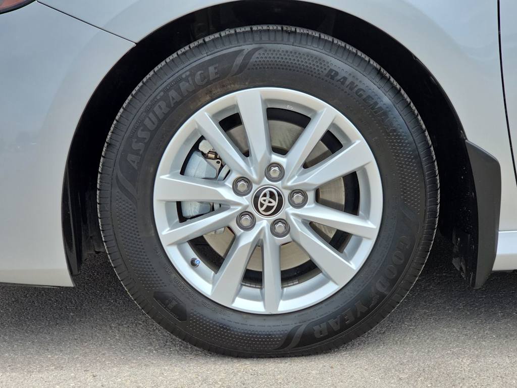 Thumbnail: 2025 Toyota Camry - 7