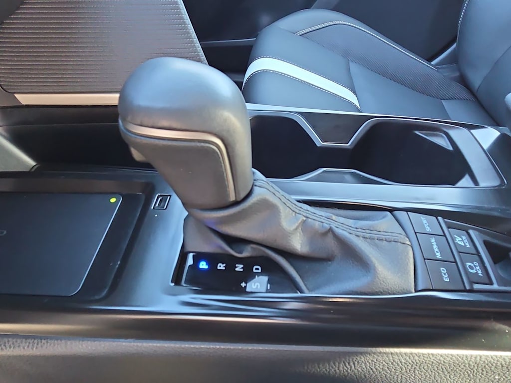 Thumbnail: 2025 Toyota Camry - 15