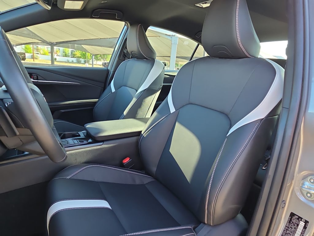 Thumbnail: 2025 Toyota Camry - 9