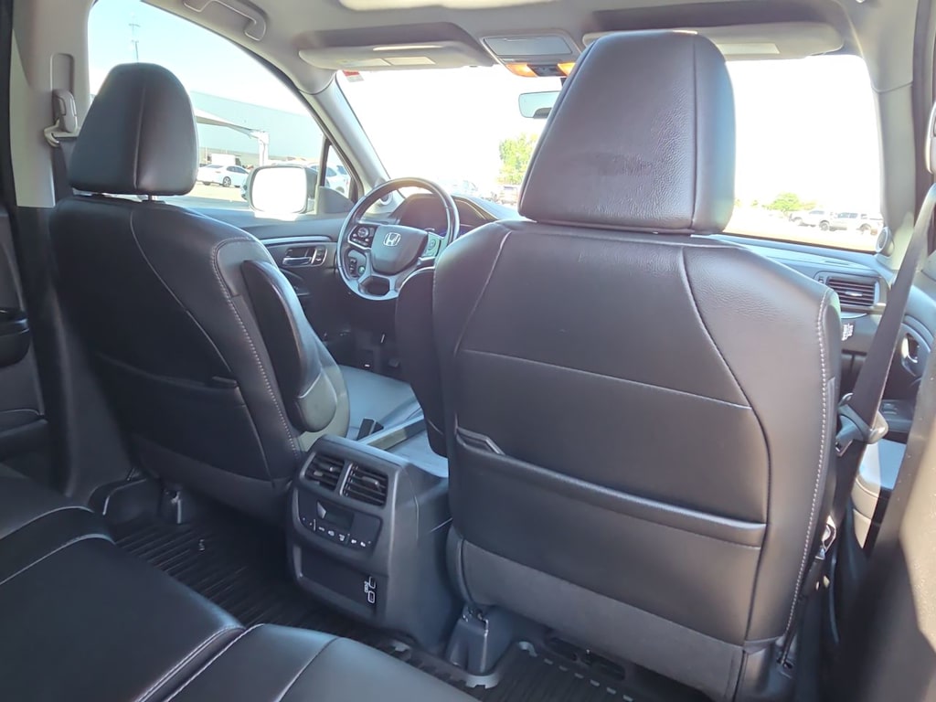 Thumbnail: 2021 Honda Pilot - 10