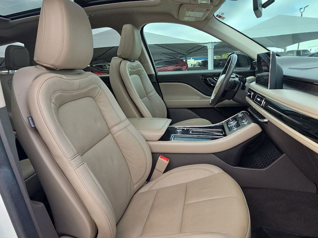 Thumbnail: 2023 Lincoln Aviator - 20