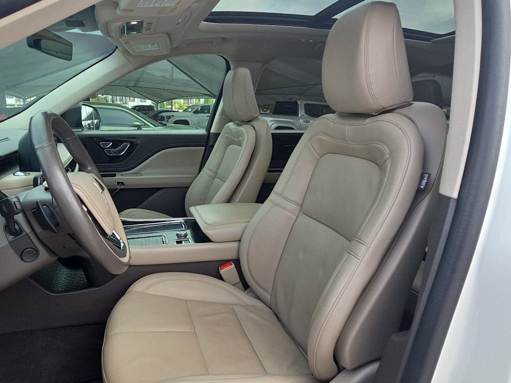 Thumbnail: 2023 Lincoln Aviator - 9