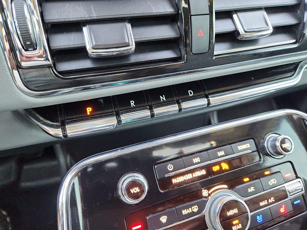 Thumbnail: 2018 Lincoln Navigator - 24