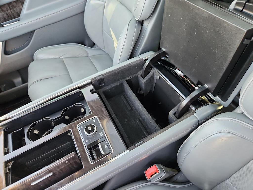 Thumbnail: 2018 Lincoln Navigator - 23