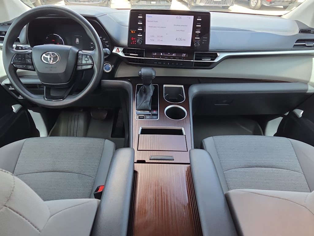 Thumbnail: 2023 Toyota Sienna - 9