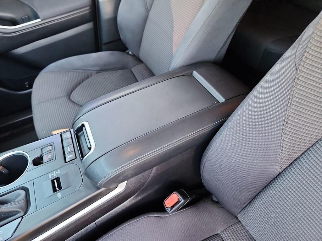 Thumbnail: 2020 Toyota Highlander - 24