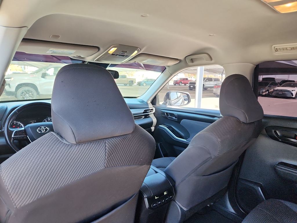 Thumbnail: 2020 Toyota Highlander - 13