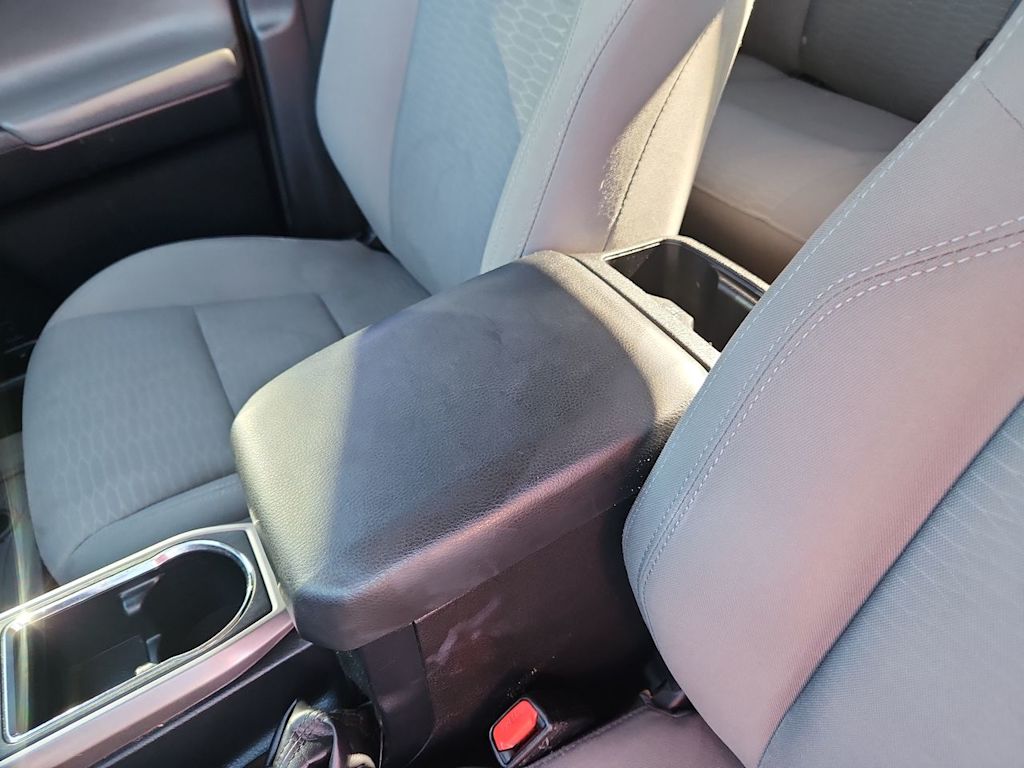 Thumbnail: 2019 Toyota Tacoma - 24