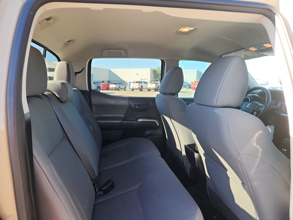 Thumbnail: 2019 Toyota Tacoma - 23