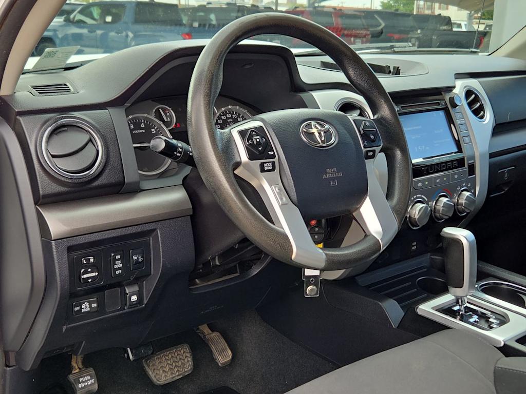 Thumbnail: 2017 Toyota Tundra - 2