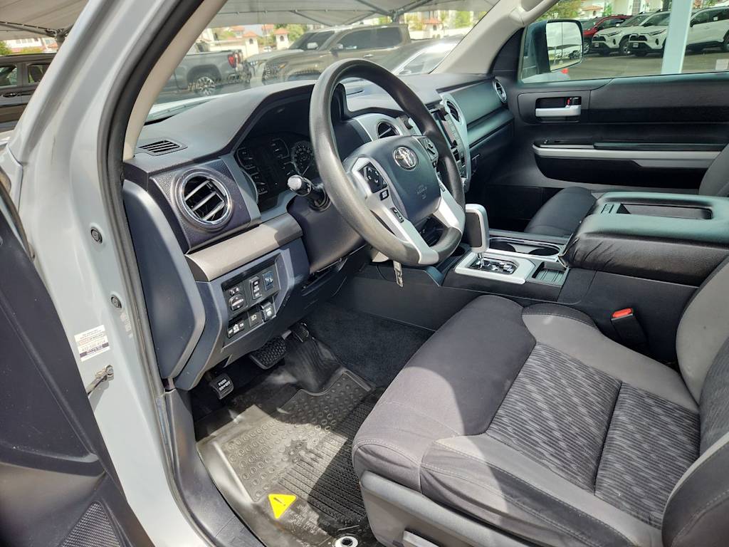 Thumbnail: 2020 Toyota Tundra - 10