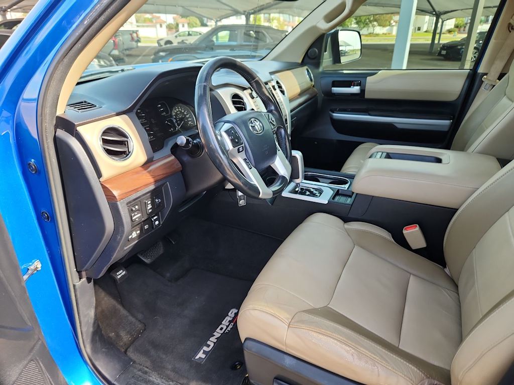 Thumbnail: 2018 Toyota Tundra - 10