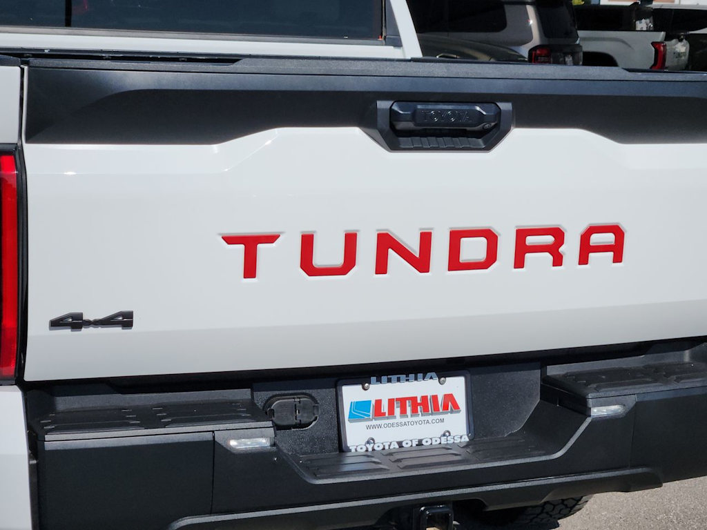 Thumbnail: 2023 Toyota Tundra - 7